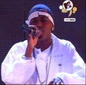 Fabolous at VH-1 Fashion Awards 2001 performing with Mariah Carey - Last Night A DJ Saved My Life
