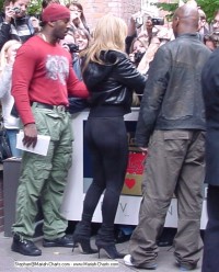 Mariah leaving the hotel in Hamburg on October 11, 2003